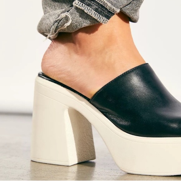 Free People Zoe Platform Sandals in Black - Picture 2 of 7